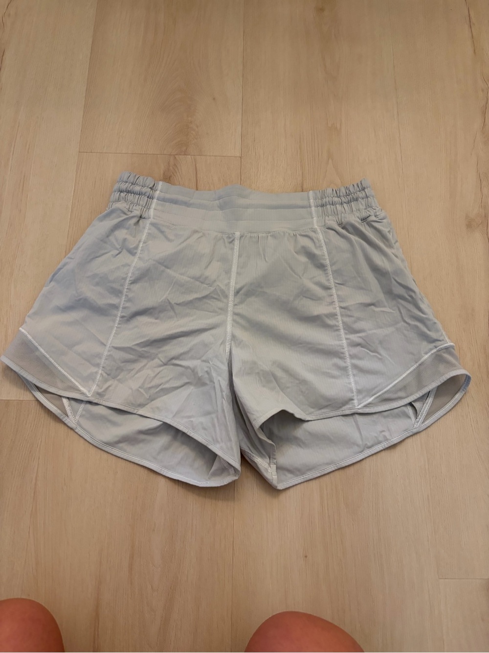 Lululemon white hotty hots